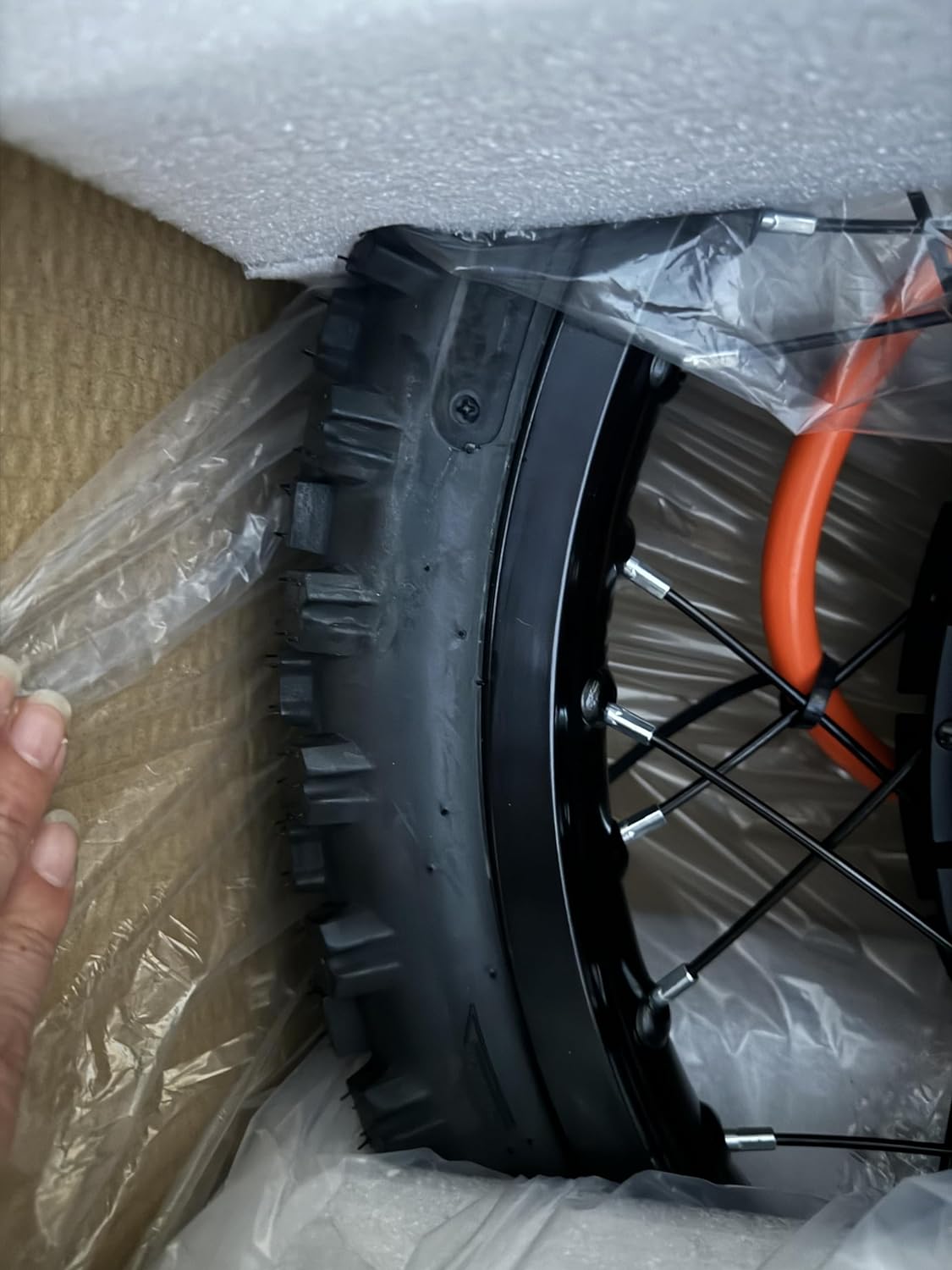 QS V3 273 8KW Peak hub Motor Wheel Mounted with 19-1.85 ”Motorcycle Rim and 2.75-19 offload tire