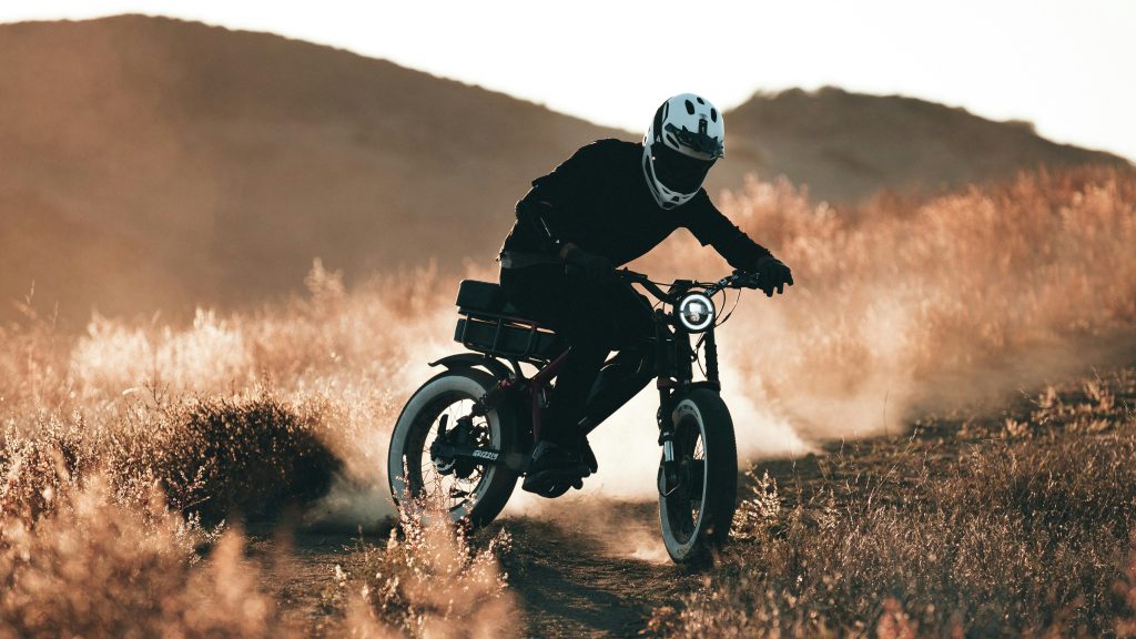 Does The Rambo Electric Bicycle Come With A Hunting-specific Accessorized Package?