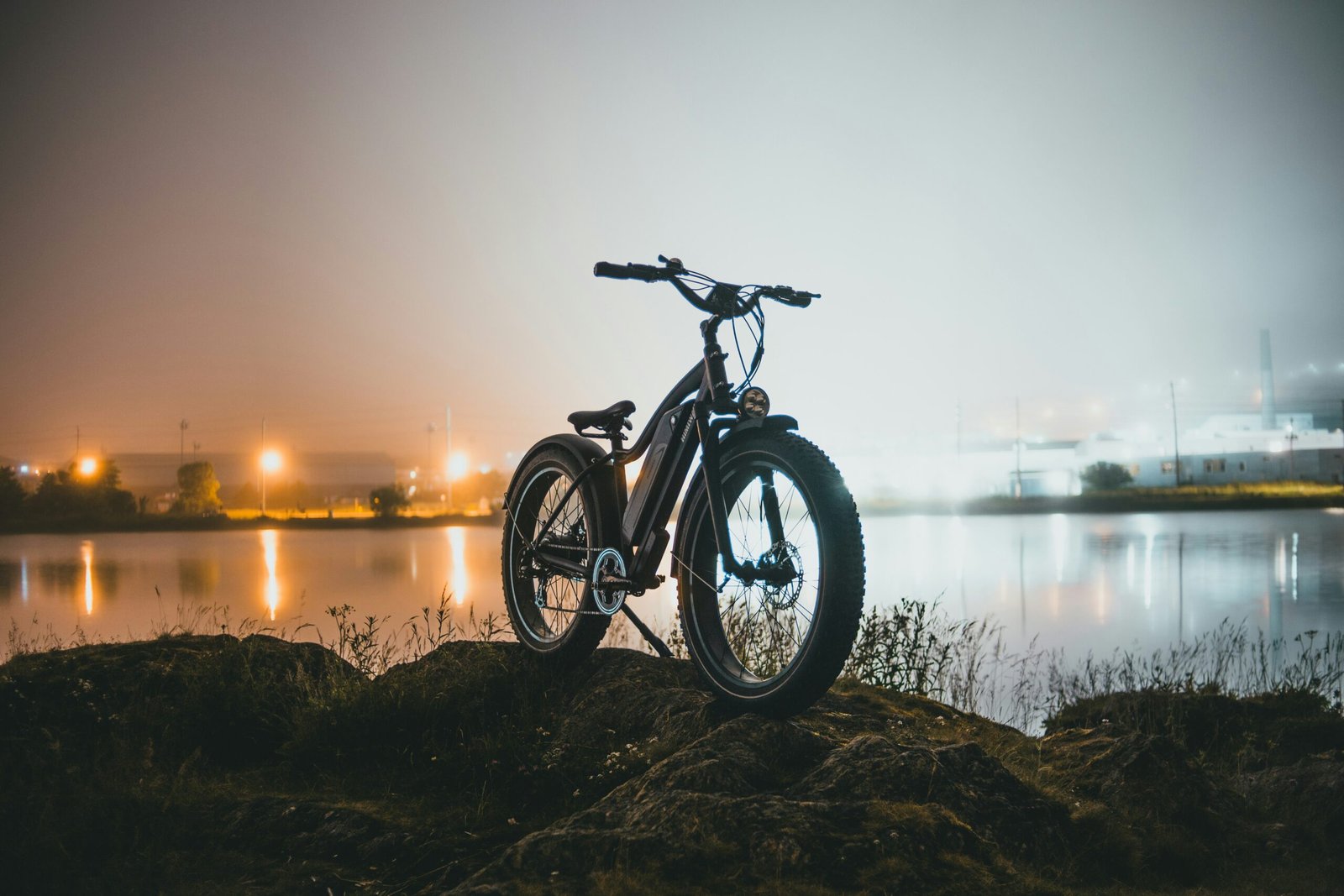 Does The Electric Bicycle Seat Provide Comfort During Long Hunting Trips?